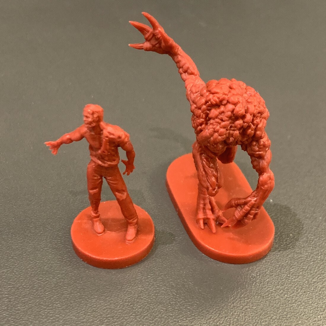 Miniaturas de Monstros Caçador - Board Game Zombie avaliação e preço